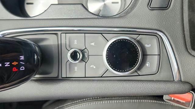 Photo of 2025 Stellar Black Metallic Cadillac XT6