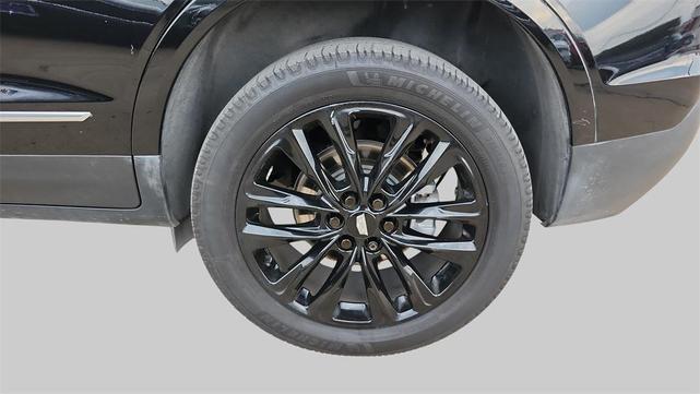 Photo of 2022 Stellar Black Metallic Cadillac XT5