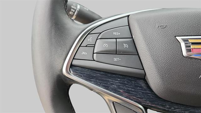 Photo of 2022 Stellar Black Metallic Cadillac XT5