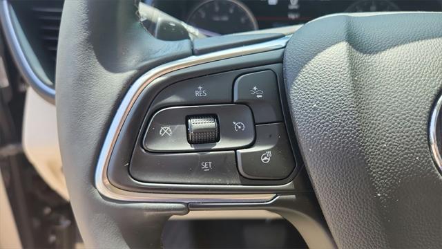 Photo of 2021 Ebony Twilight Metallic Buick Envision