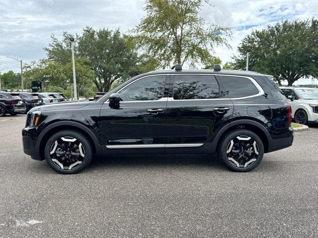 Photo of 2025 Ebony Black Kia Telluride