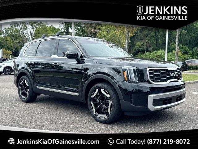 Photo of 2025 Ebony Black Kia Telluride