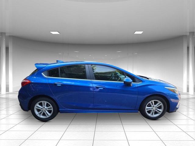 Photo of 2017 Kinetic Blue Chevrolet Cruze
