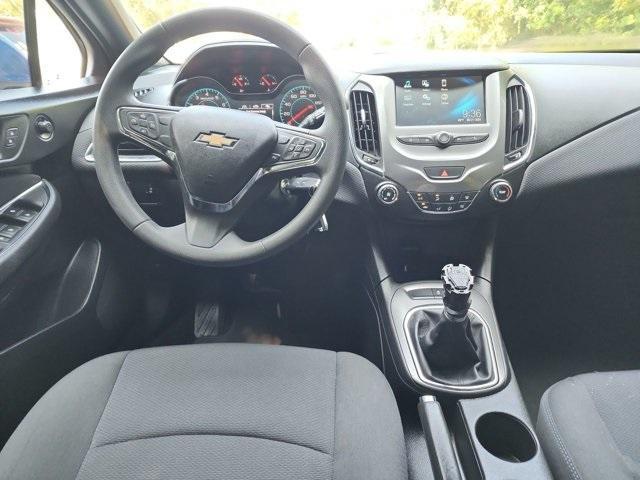 Photo of 2017 Kinetic Blue Chevrolet Cruze