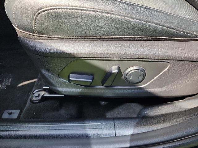 Photo of 2023 Ebony Black Kia Sportage