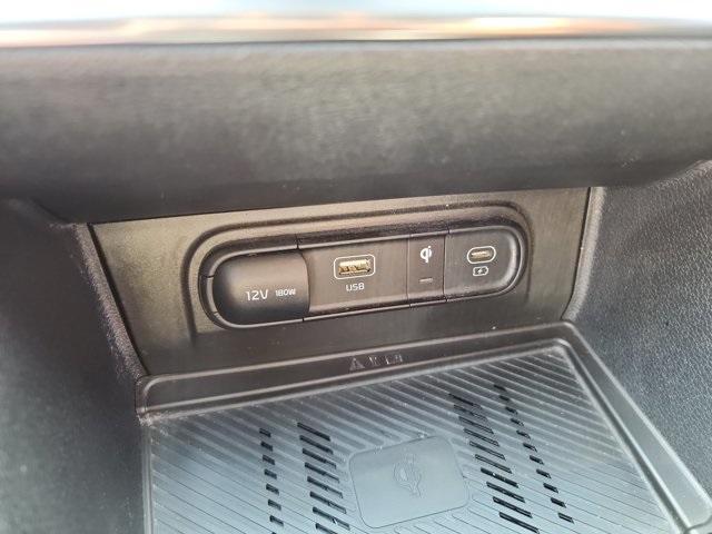 Photo of 2023 Ebony Black Kia Sportage