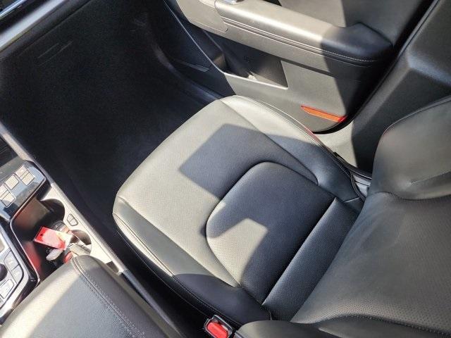 Photo of 2023 Ebony Black Kia Sportage