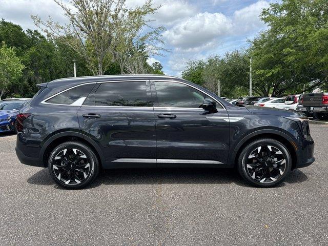 Photo of 2025 Metal Kia Sorento