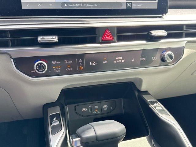 Photo of 2025 Metal Kia Sorento