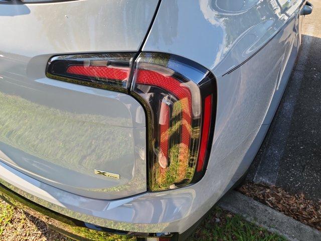 Photo of 2023 Wolf Gray Kia Telluride