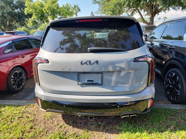 Photo of 2023 Wolf Gray Kia Telluride