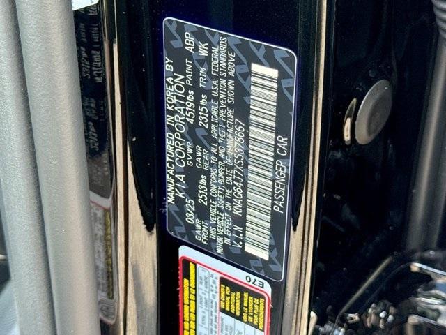 Photo of 2025 Aurora Black Pearl Kia K5