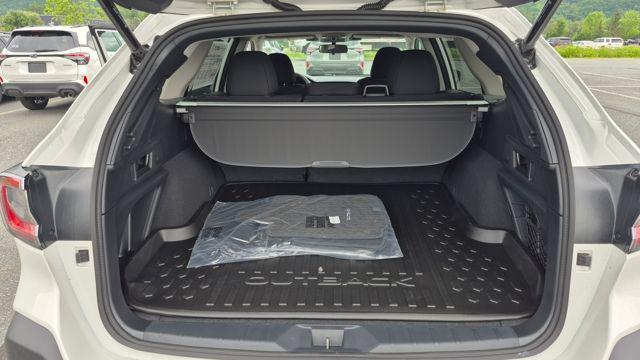 Photo of 2025 Crystal White Pearl Subaru Outback