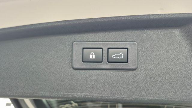 Photo of 2025 Crystal White Pearl Subaru Outback