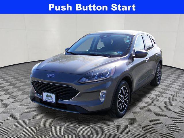 Photo of 2022 Carbonized Gray Metallic Ford Escape