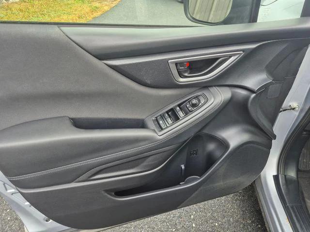 Photo of 2019 Ice Silver Metallic Subaru Forester