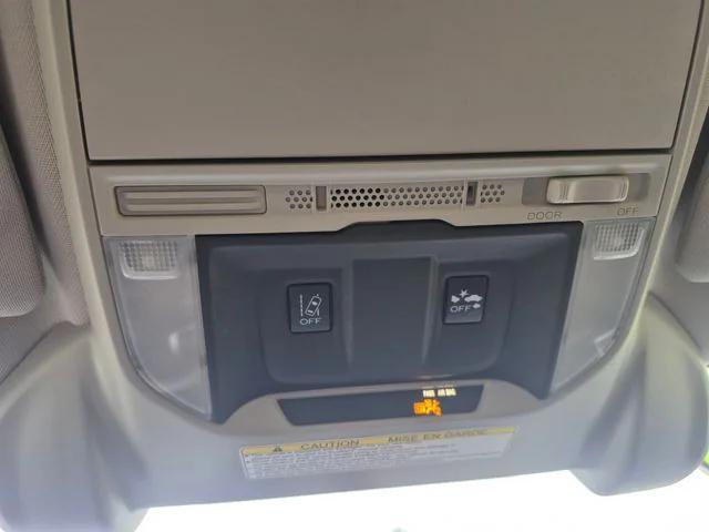 Photo of 2019 Ice Silver Metallic Subaru Forester