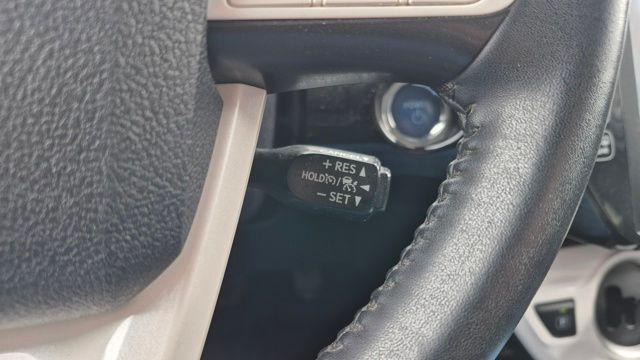 Photo of 2017 Teal Toyota Prius Prime