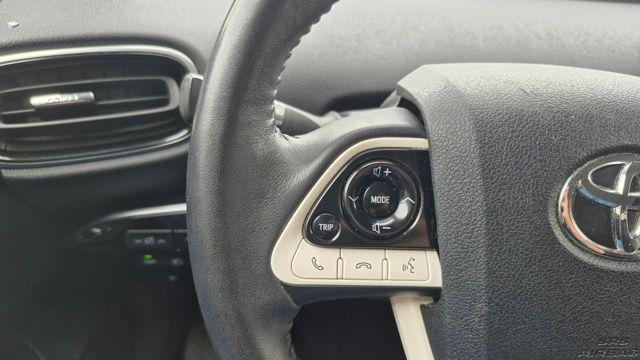 Photo of 2017 Teal Toyota Prius Prime
