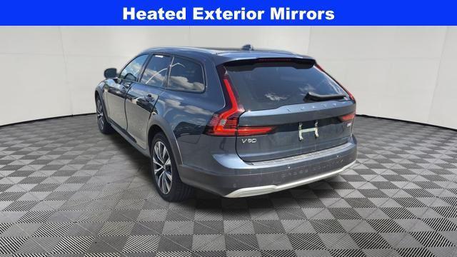 Photo of 2022 Dark Blue Volvo V90 Cross Country