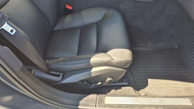 Photo of 2022 Dark Blue Volvo V90 Cross Country
