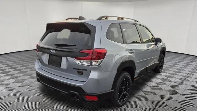 Photo of 2025 Ice Silver Subaru Forester