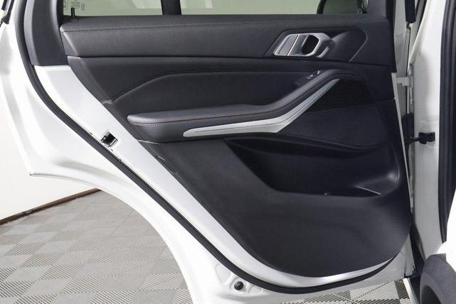 Photo of 2020 Alpine White BMW X5