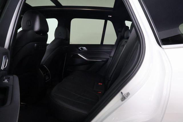 Photo of 2020 Alpine White BMW X5