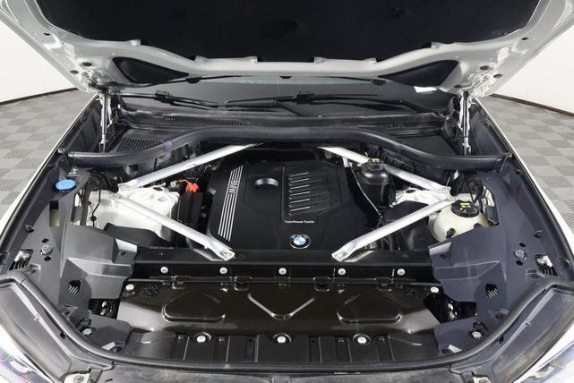 Photo of 2020 Alpine White BMW X5
