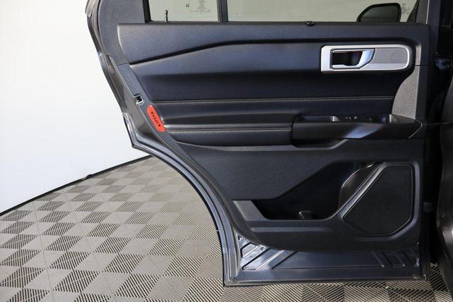 Photo of 2020 MAGNETIC METALLIC Ford Explorer