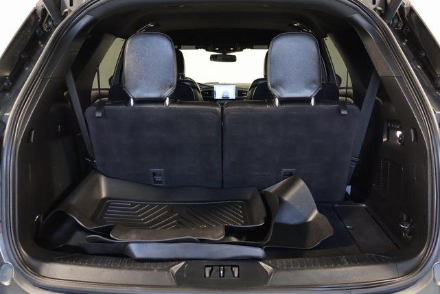 Photo of 2020 MAGNETIC METALLIC Ford Explorer
