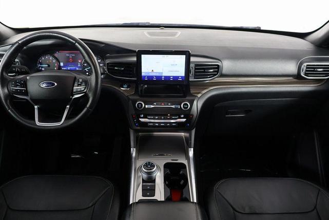 Photo of 2020 MAGNETIC METALLIC Ford Explorer