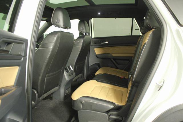 Photo of 2021 Pure White Volkswagen Atlas Cross Sport