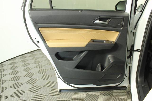 Photo of 2021 Pure White Volkswagen Atlas Cross Sport
