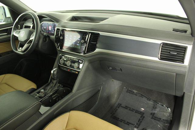 Photo of 2021 Pure White Volkswagen Atlas Cross Sport