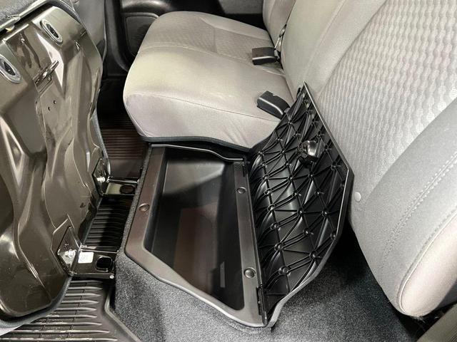 Photo of 2022 Midnight Black Metallic Toyota Tacoma