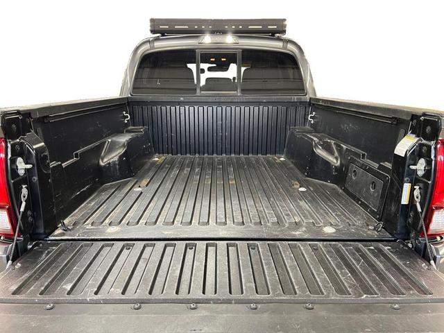 Photo of 2022 Midnight Black Metallic Toyota Tacoma