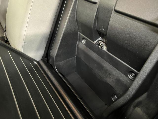 Photo of 2022 Midnight Black Metallic Toyota Tacoma