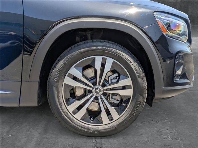 Photo of 2025 Night Black Mercedes-Benz GLB 250