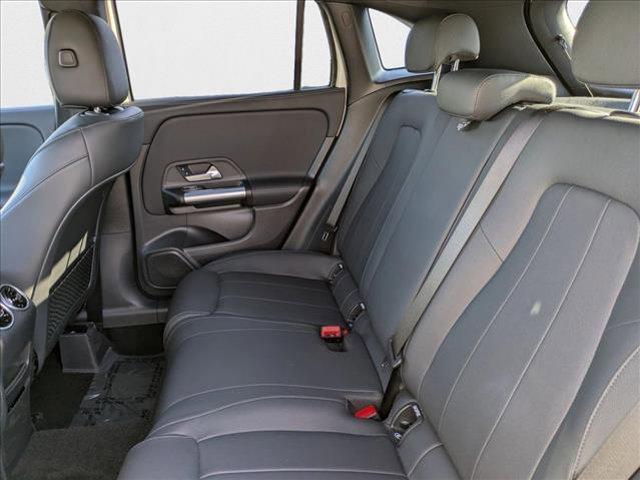 Photo of 2025 Polar White Mercedes-Benz GLA 250