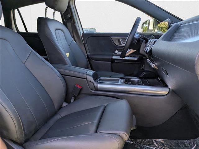 Photo of 2025 Polar White Mercedes-Benz GLA 250