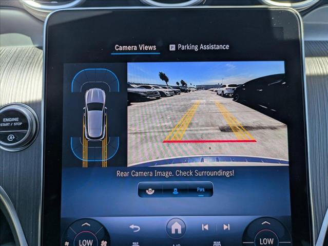 Photo of 2025 Polar White Mercedes-Benz GLC 300
