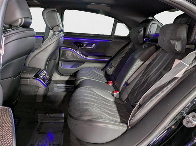 Photo of 2025 Black Mercedes-Benz S-Class