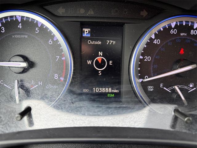 Photo of 2018 Shoreline Blue Pearl Toyota Highlander
