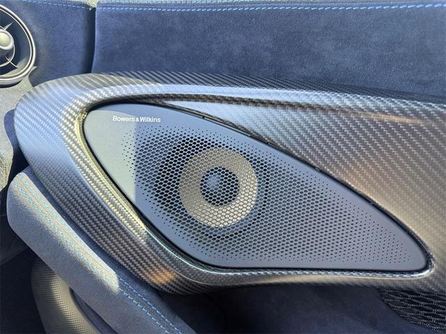Photo of 2019 Blue McLaren 600LT
