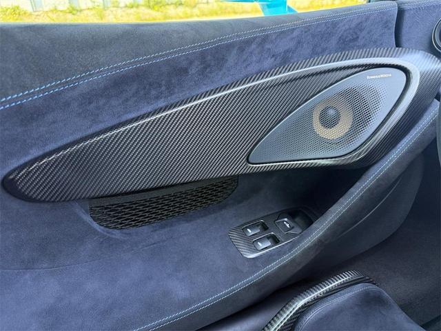 Photo of 2019 Blue McLaren 600LT