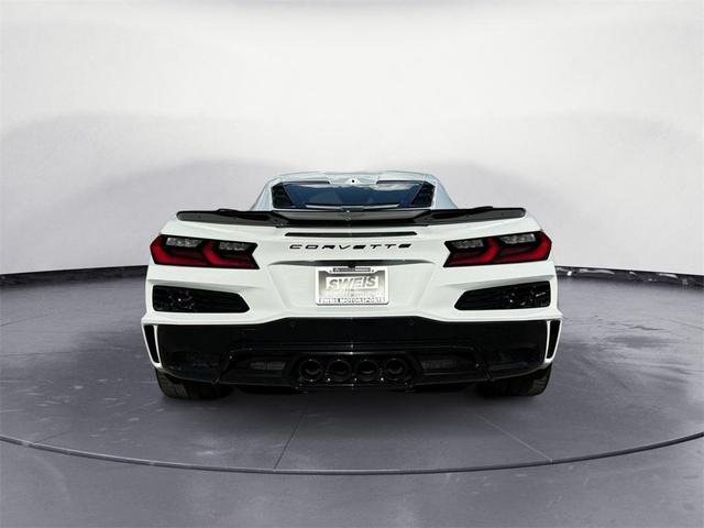 Photo of 2025 Arctic White Chevrolet Corvette