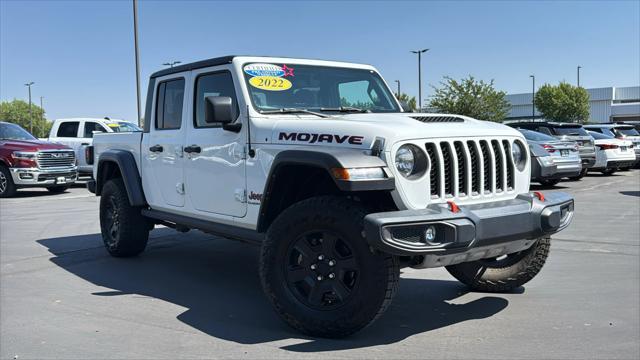 Photo of 2022 Bright White Jeep Gladiator