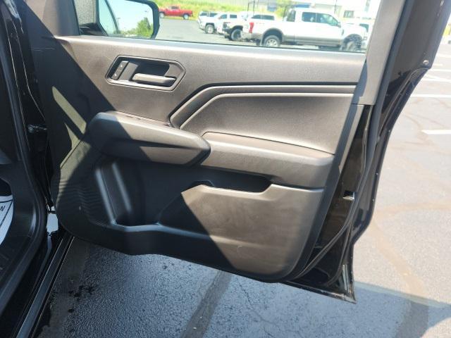 Photo of 2025 Black Chevrolet Colorado
