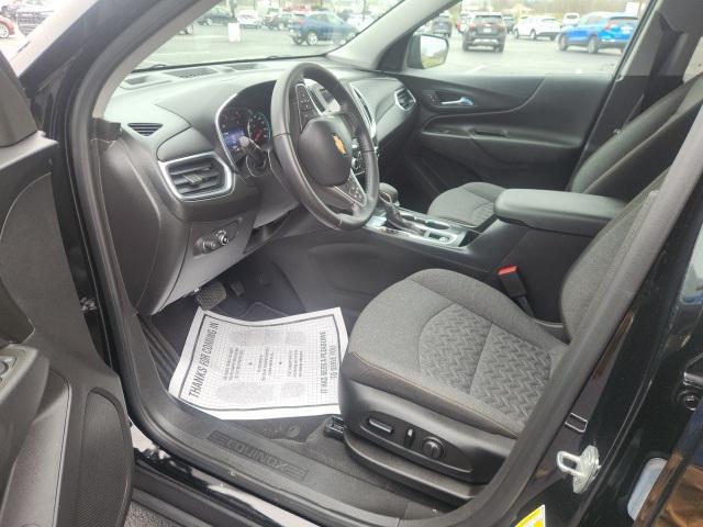 Photo of 2022 Mosaic Black Metallic Chevrolet Equinox